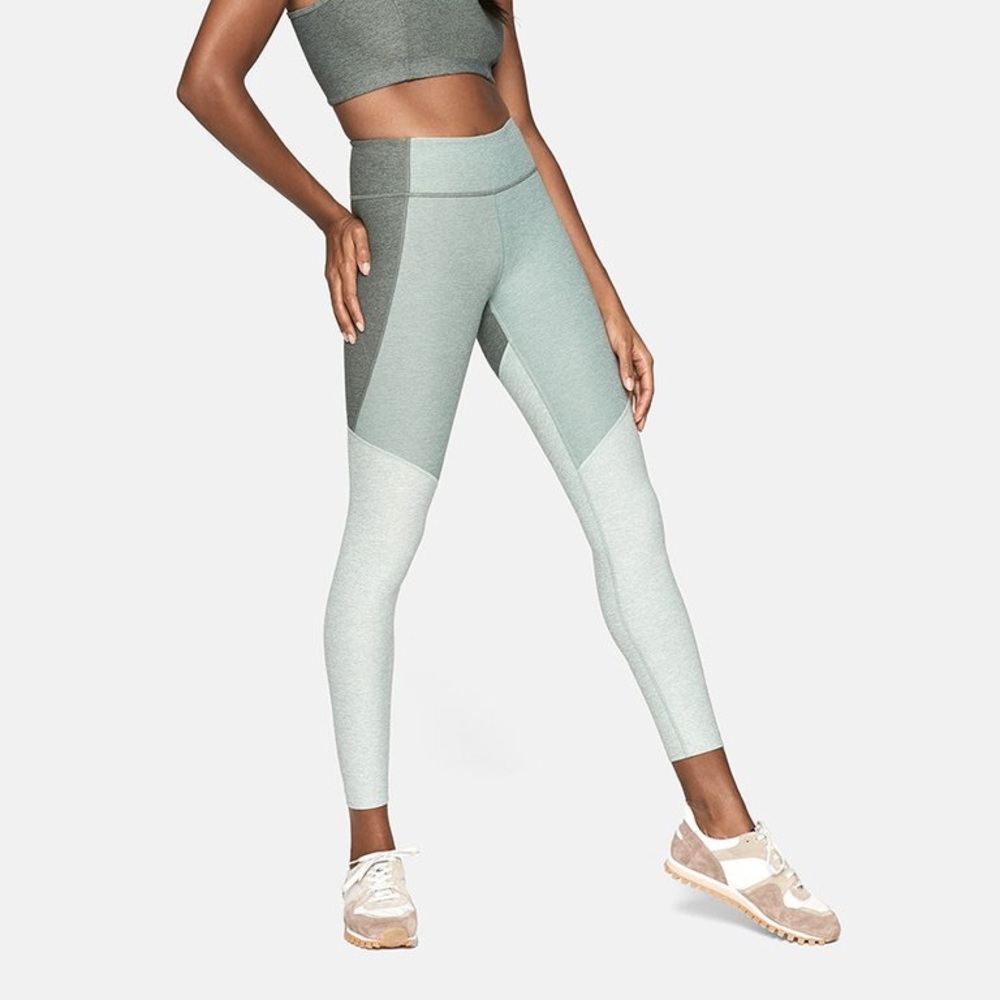 Outdoor Voices Colorblock Leggings in Green and Gray